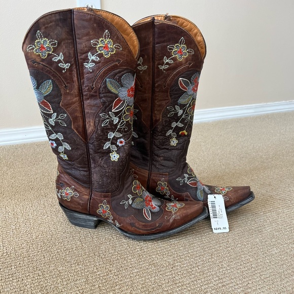 Old Gringo Cowboy Boots. Worn once. Brown with multi color stitching. Size 8 - Picture 3 of 6